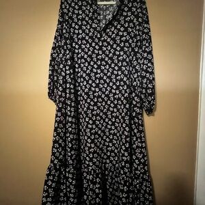 SHEIN Black and White Floral Long Sleeve Dress